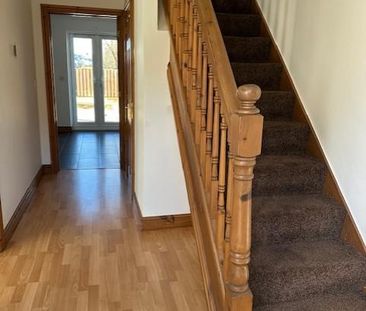 3 bedroom semi-detached house to rent - Photo 4