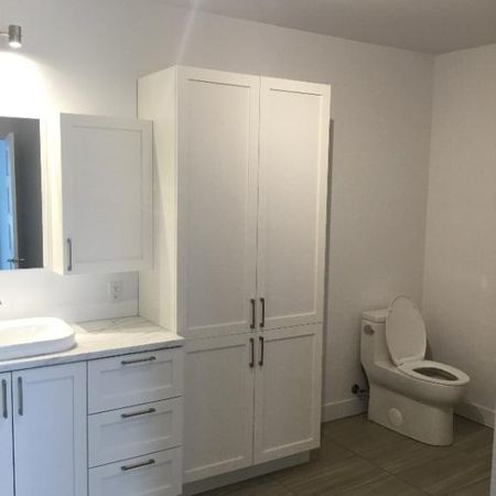 CONDO À LOUER - Photo 4