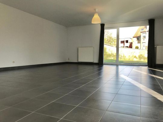 Ruim gelijkvloers appartement met terras en tuin nabij UZ Gent - Foto 1