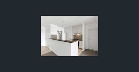 Spacious Apartment in Premium Southport Location - Photo 5