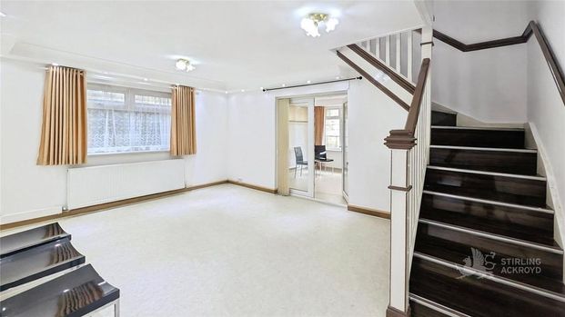 5 bedroom detached house to rent - Photo 1