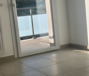 Location Appartement 2 pièces 42m² - Photo 6