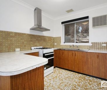 Convenient & Comfortable 2-Bedroom Home in Prime Location - Photo 4