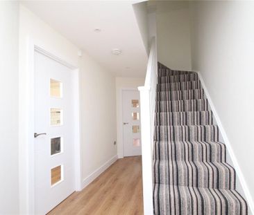 3 bedroom semi-detached house to rent - Photo 3