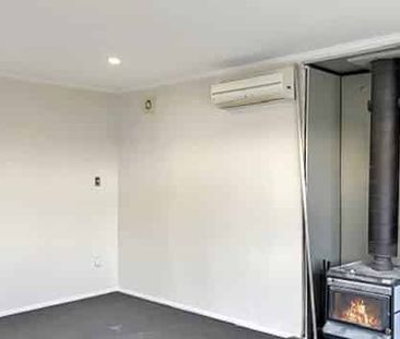 For Rent: Freshly Refreshed 3-Bedroom Home in Prime Location - Photo 5