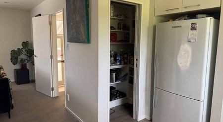 Sunny 3 bdm plus conservatory - Photo 4