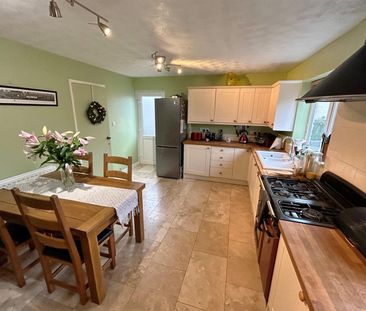 Chamberlain Road, Chippenham, SN14 - Photo 1