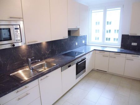 Großzügig geschnittene 4-Zimmer-Wohnung mit 12m² Balkon, 2 Bäder/2WCs - Foto 3