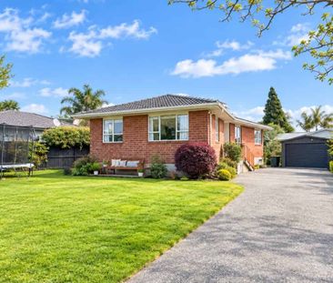 Te Atatu Peninsula Gem – Stylish, Spacious & Ready to Enjoy - Photo 5