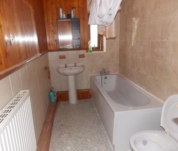 2 bedroom terraced house to rent - Photo 3