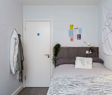 Four Bed Flat - Photo 6