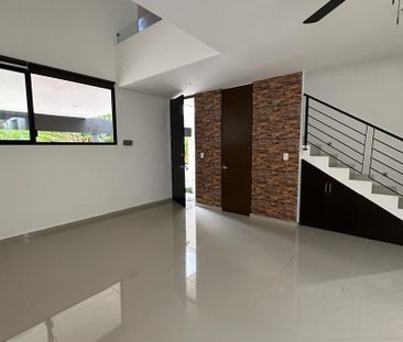 Townhouse de 2 recámaras, sin amueblar, en privada. - Photo 2