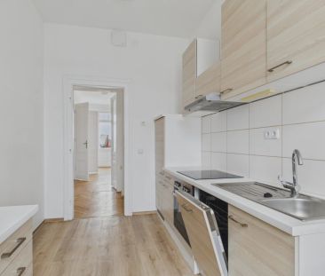 Helle, sonnige Stilaltbauwohnung mit Stadtblick - Foto 4