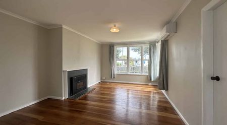 GONVILLE - 3 BEDROOMS - Photo 2