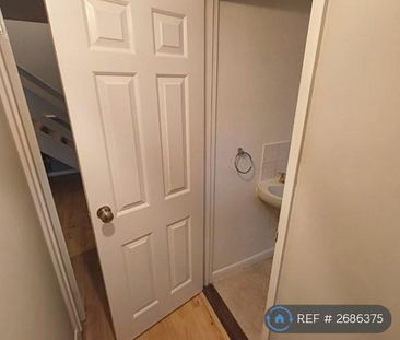 3 bedroom terraced house to rent - Photo 4