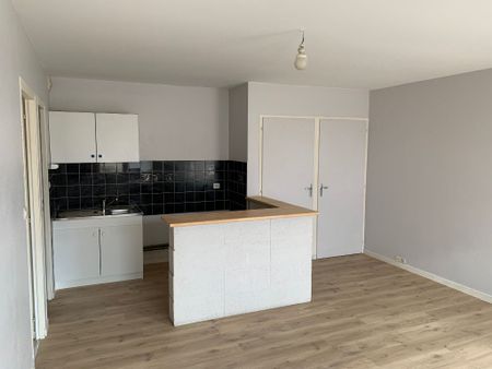 Location appartement 2 pièces, 43.32m², La Roche-sur-Yon - Photo 3