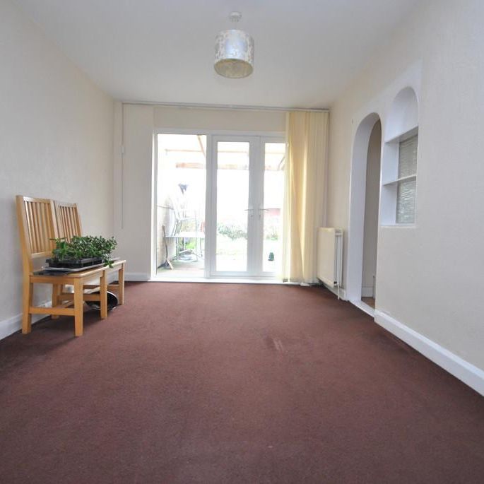 3 bedroom semi-detached house to rent - Photo 1