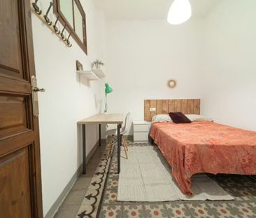 Carrer del Comte d'Urgell, Barcelona, Catalonia 08011 - Photo 4