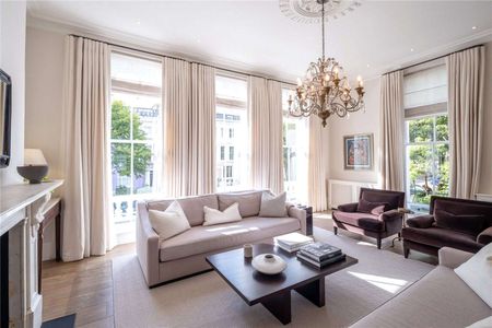 A impressive and beautifully designed home in the heart of Primrose Hill. - Photo 2