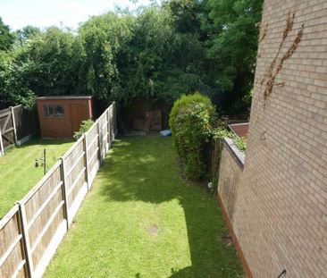 2 bedroom terraced house to rent - Photo 2
