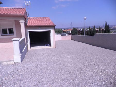 Location Maison 4 pièces 100m² - Photo 3