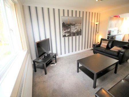 Stanhope Drive (room 3), Horsforth, Leeds - Photo 3