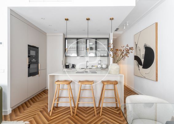 Flat for rent with views in Trafalgar (Madrid) - Photo 1