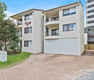 MODERN TWO BEDROOM UNIT IN SORT AFTER NORTH PALM BEACH - Photo 2