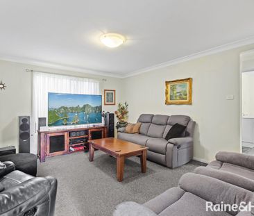 Three Bedroom Townhouse In Convenient Location - Photo 1