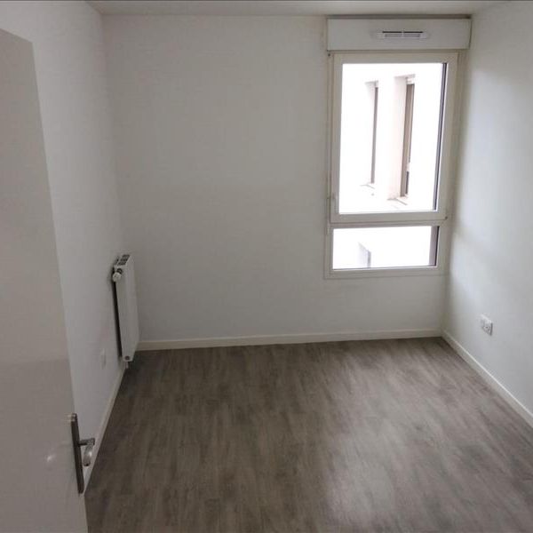 3 pièces - 60,5 m² - 2ème étage - Colocation non autorisée - Photo 1