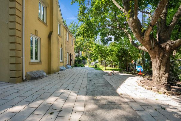 For Lease - 256 The Kingsway Road Unit# MAIN, Toronto, Ontario - Photo 1