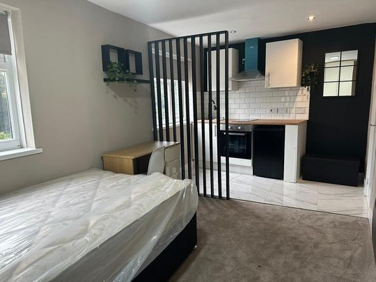 Studio to rent - Photo 1