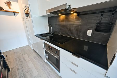 For Lease - 170 Bayview Avenue Unit# 803, Toronto, Ontario - Photo 2