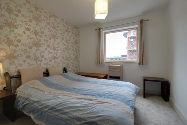 Canal Wharf, 18 Waterfront Walk, Birmingham City Centre - Photo 1
