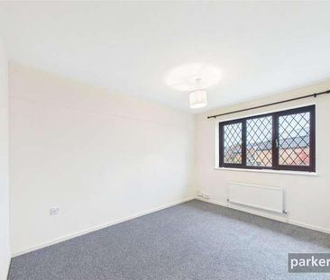 Lidstone Close, Lower Earley, Reading, Berkshire, RG6 - Photo 6