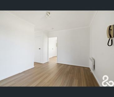 10/111 Flinders Street, Thornbury, Vic 3071 - Photo 1