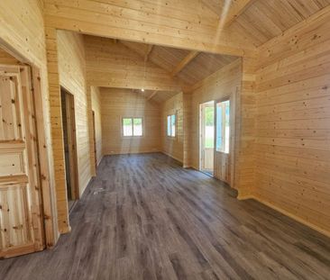 Excellent Location - Photo 2