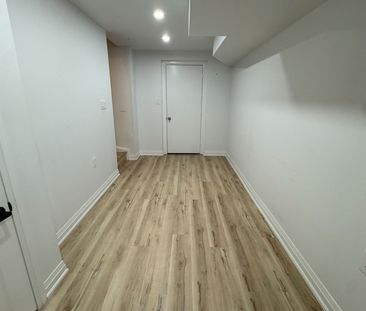 For Lease - 15 Eastman Drive, Brampton, Ontario - Photo 3