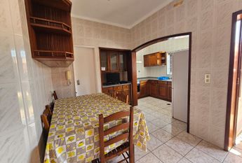 Floor 3 bedroom villa with suite located in Cacia!