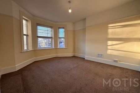 Longford Terrace, Folkestone, CT20 - Photo 4