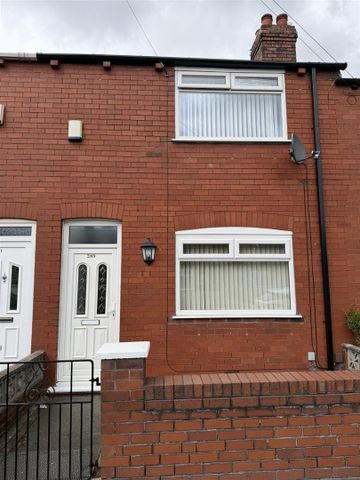 3 Bedroom Terraced House for Rent - Photo 4