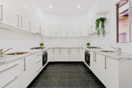 98-100 Shepherd, Sydney - Photo 3