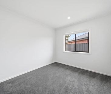 Brand new family home! - Photo 4