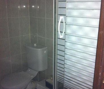 Location Appartement 2 pièces 34m² BRUE AURIAC 83119 - Photo 2
