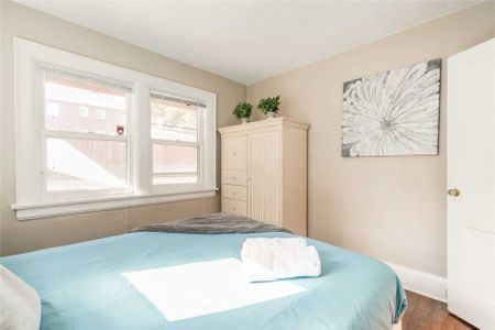 For Lease - 470 Oriole Parkway Unit# 1, Toronto, Ontario - Photo 2