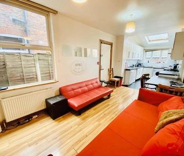 7 bedroom terraced house to rent - Photo 6