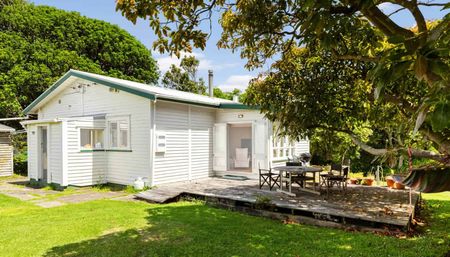 Country Family Home - Photo 5