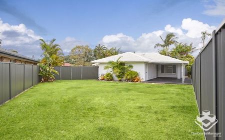 Lovely and spacious Open Plan home - Photo 2