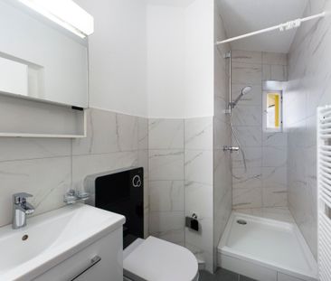 CENTRAL 3.5-ROOM APARTMENT ON THE 2ND FLOOR WITH BALCONY - Photo 5