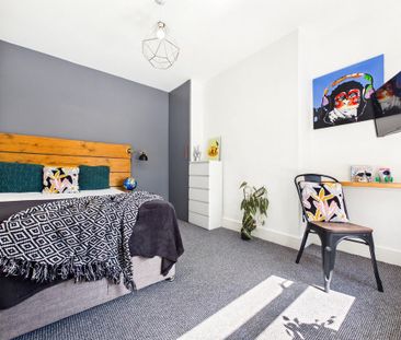 5 bedroom terraced house to rent - Photo 4